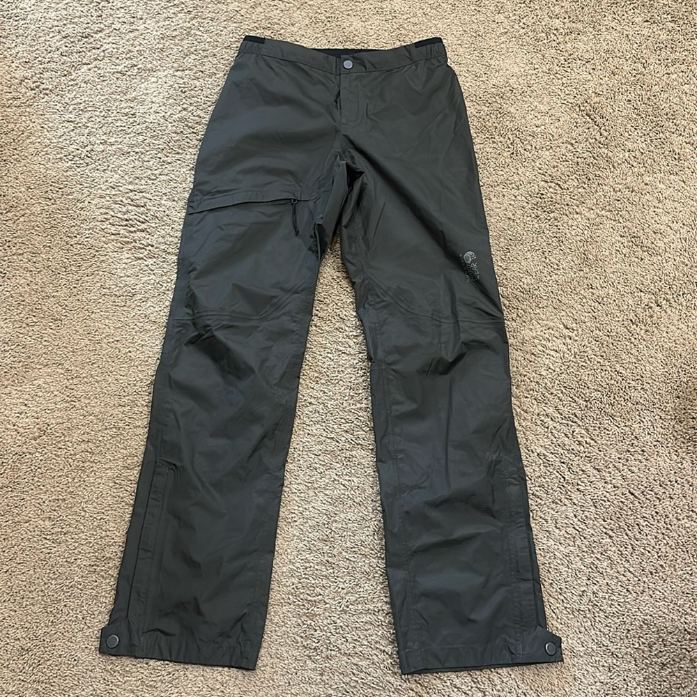 EUC Mountain Hardwear Rain Pants